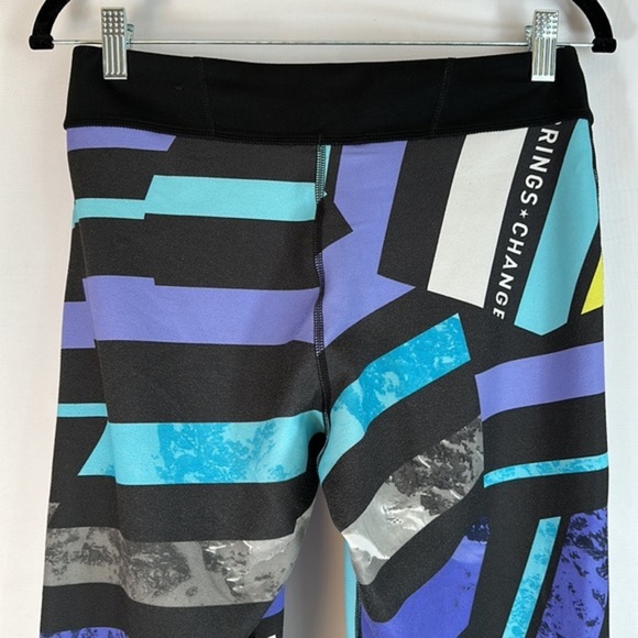 Reebok Black & Purple Cropped Athletic Leggings - Picture 7 of 8